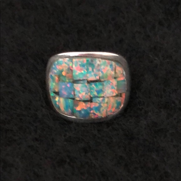 VINTAGE STERLING SILVER RING WITH OPAL INLAID - Picture 1 of 8